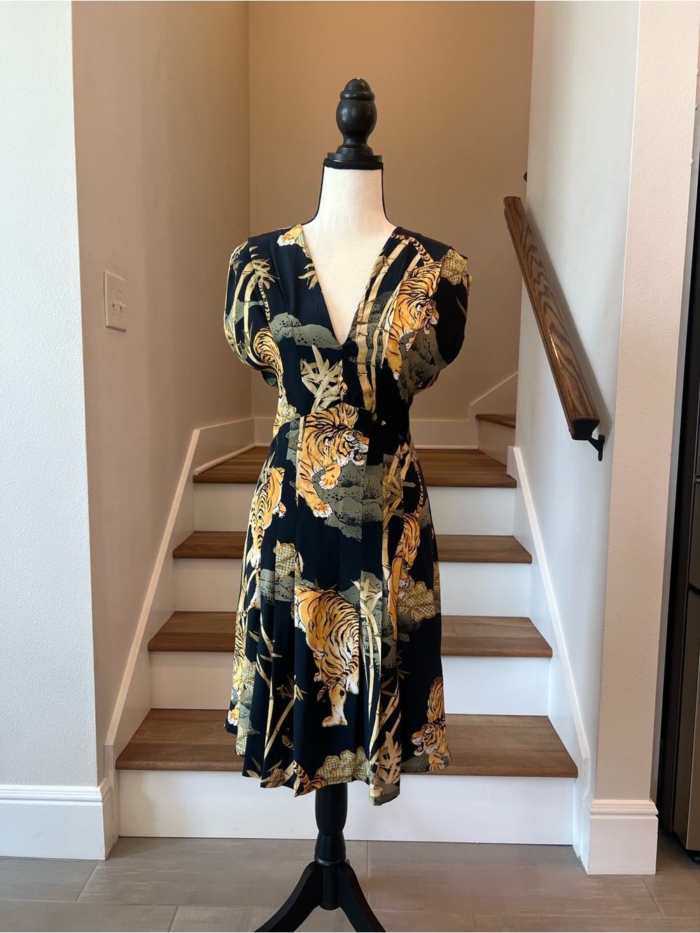 Black & Yellow Tiger Print V-Neck knee- length Dress